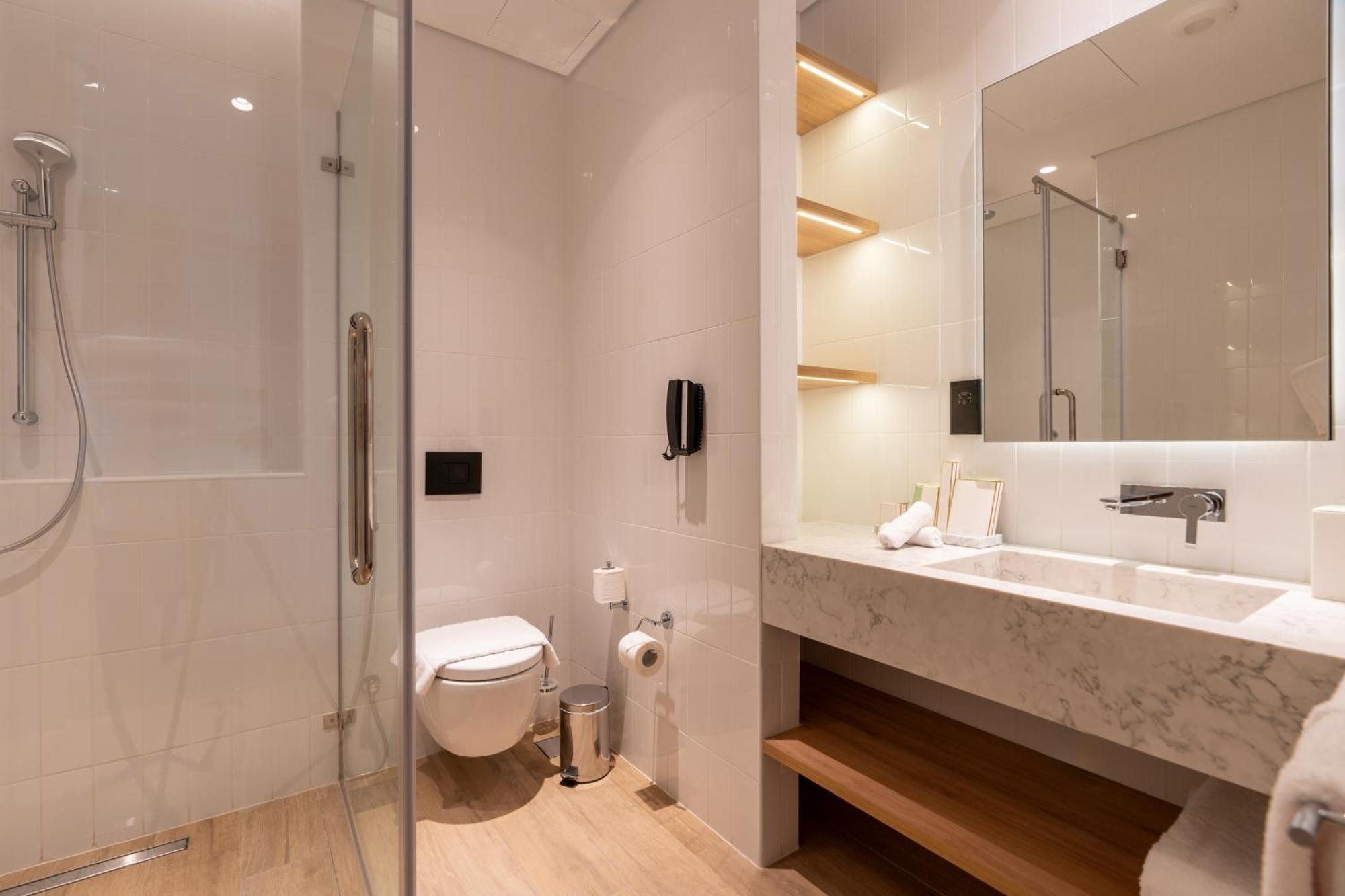 West Walk Retaj Hotel Al Rayyan Eksteriør billede