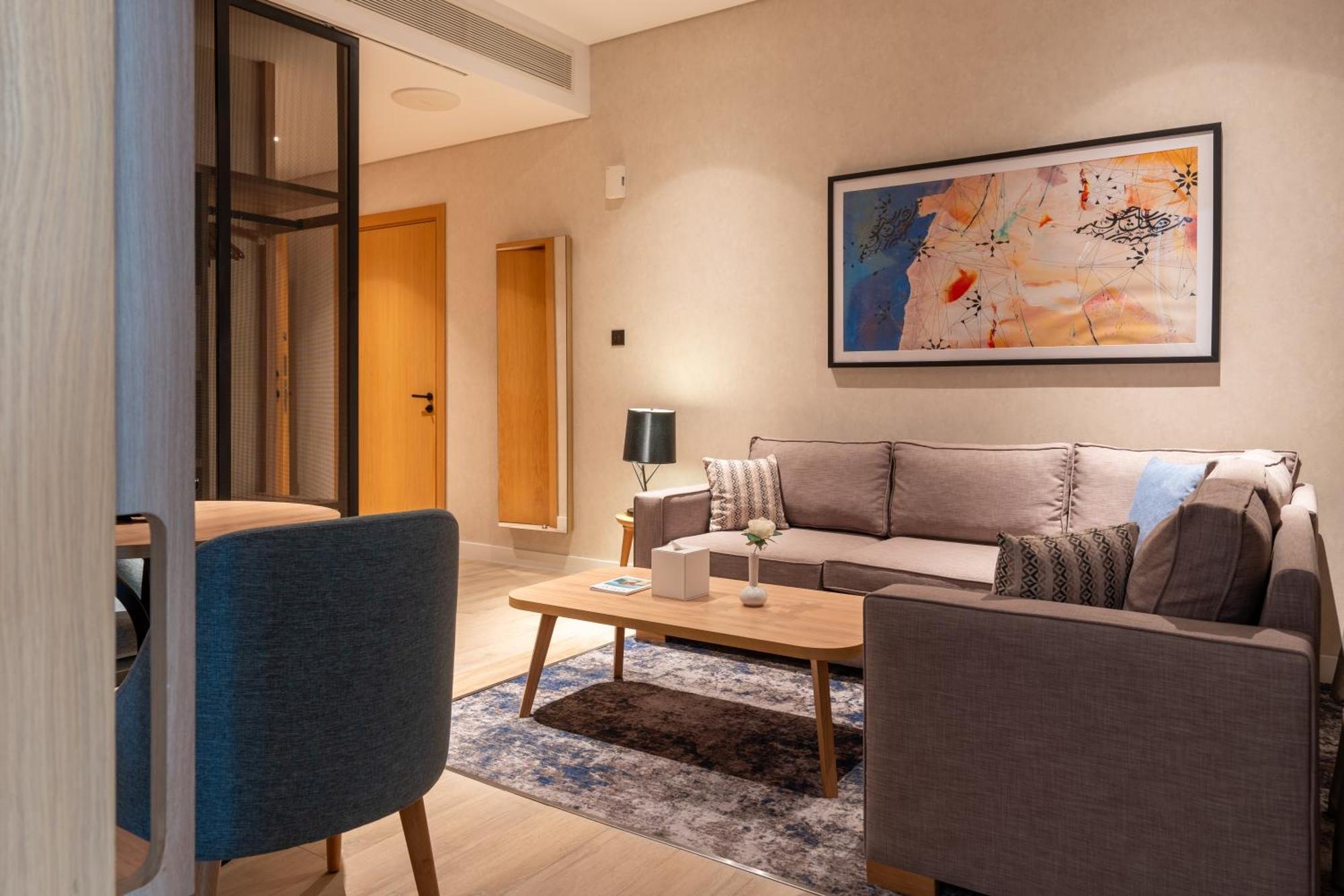 West Walk Retaj Hotel Al Rayyan Eksteriør billede